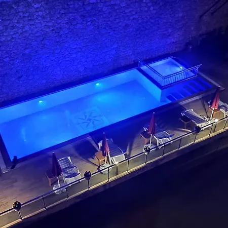 شقة Luxus-apartment 2br, Klima, Netflix, 700m *
